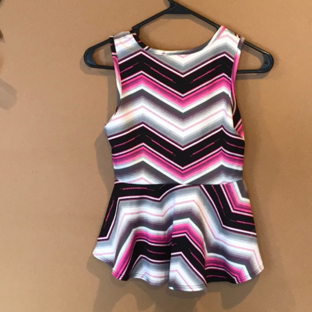 Tank top - Picture 2 of 3